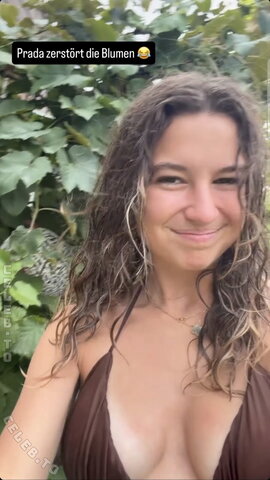 Jesina Amweg nude photo 2