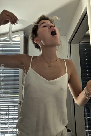 Jesina Amweg – Nightgown with nipples