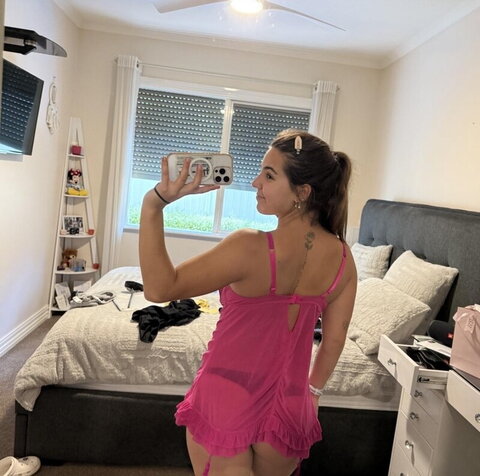 Jess Dademo nude photo 1