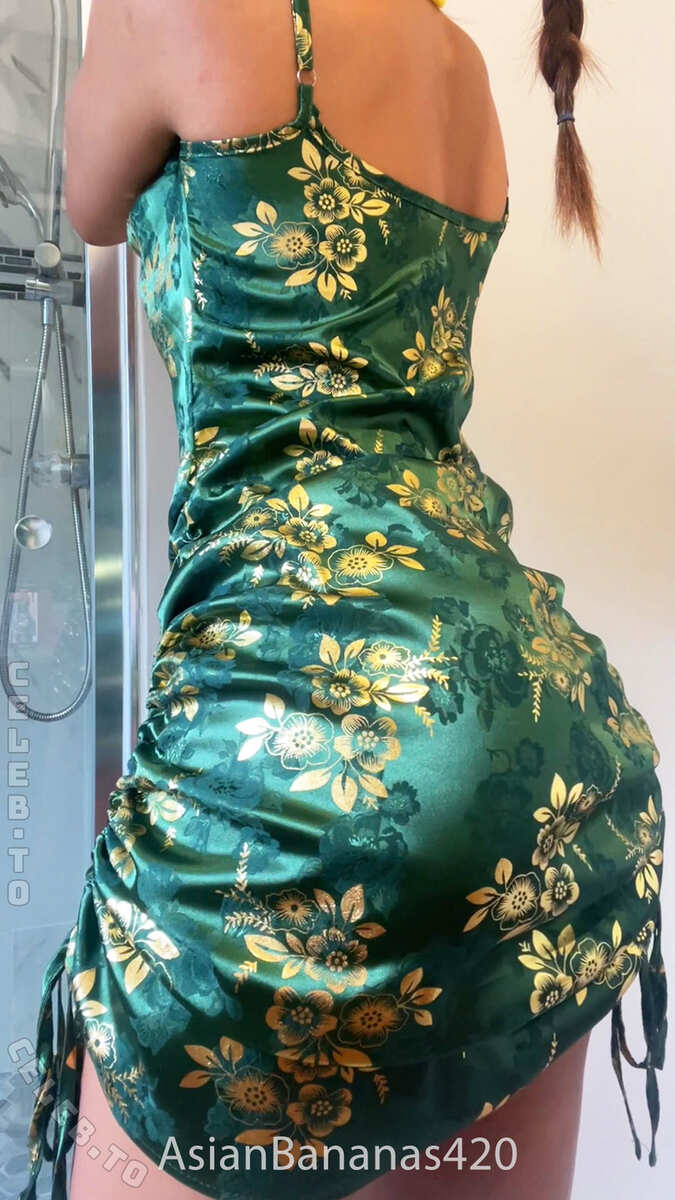 Jess nude photo 18