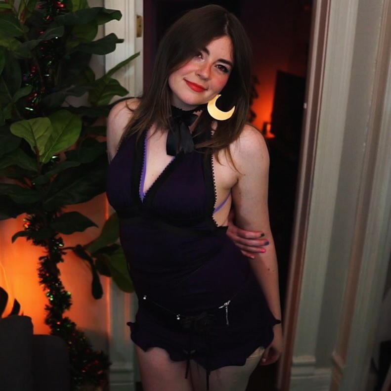 JessCapricorn nude photo 16