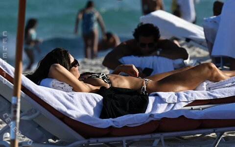 Jessica Alba nude photo 4