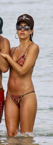 Jessica Alba nude photo 11