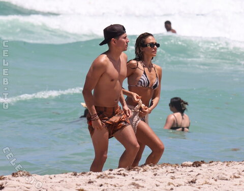Jessica Alba photo 3
