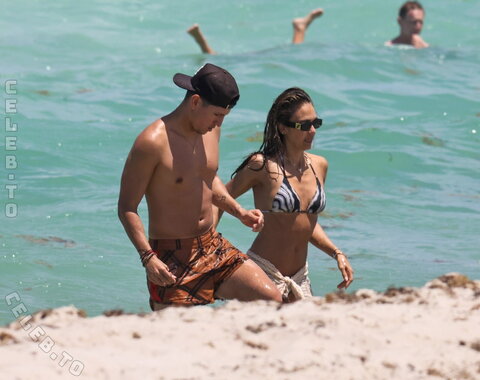 Jessica Alba photo 5