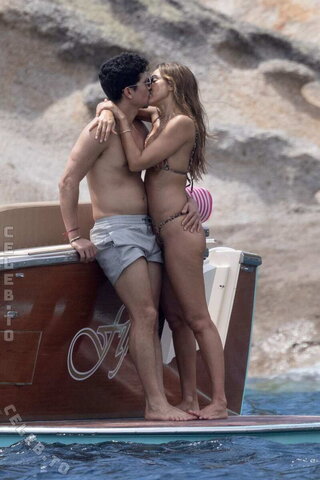 Jessica Alba nude photo 68