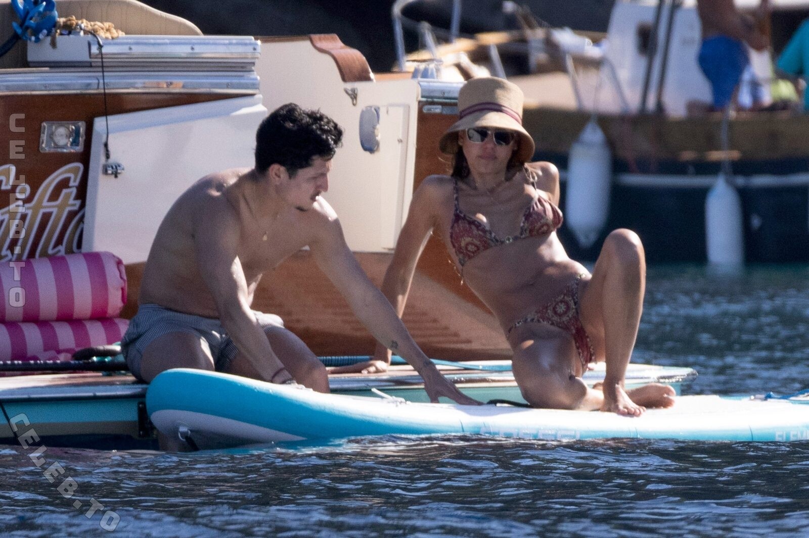 Jessica Alba nude photo 26