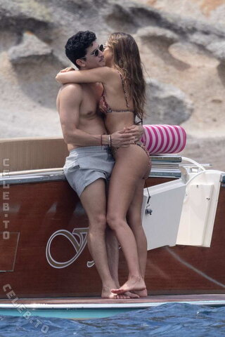 Jessica Alba nude photo 23