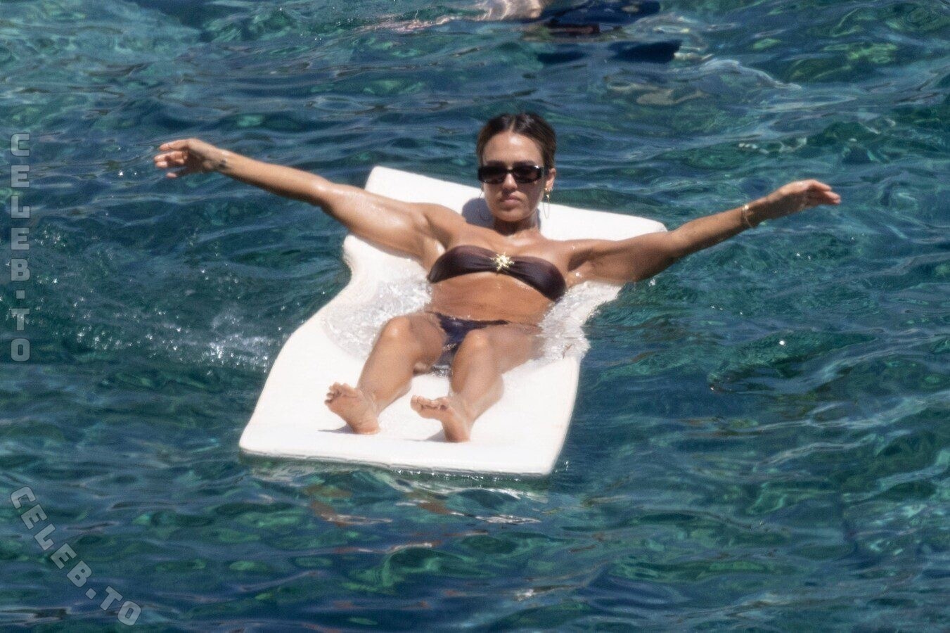 Jessica Alba nude photo 1