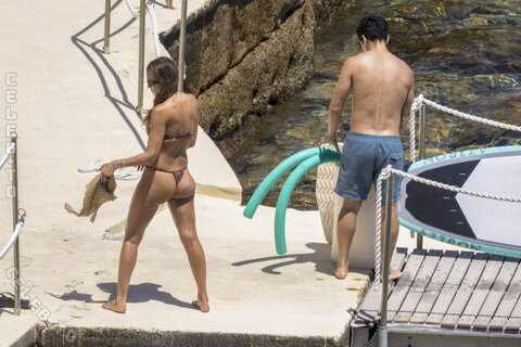 Jessica Alba nude photo 2
