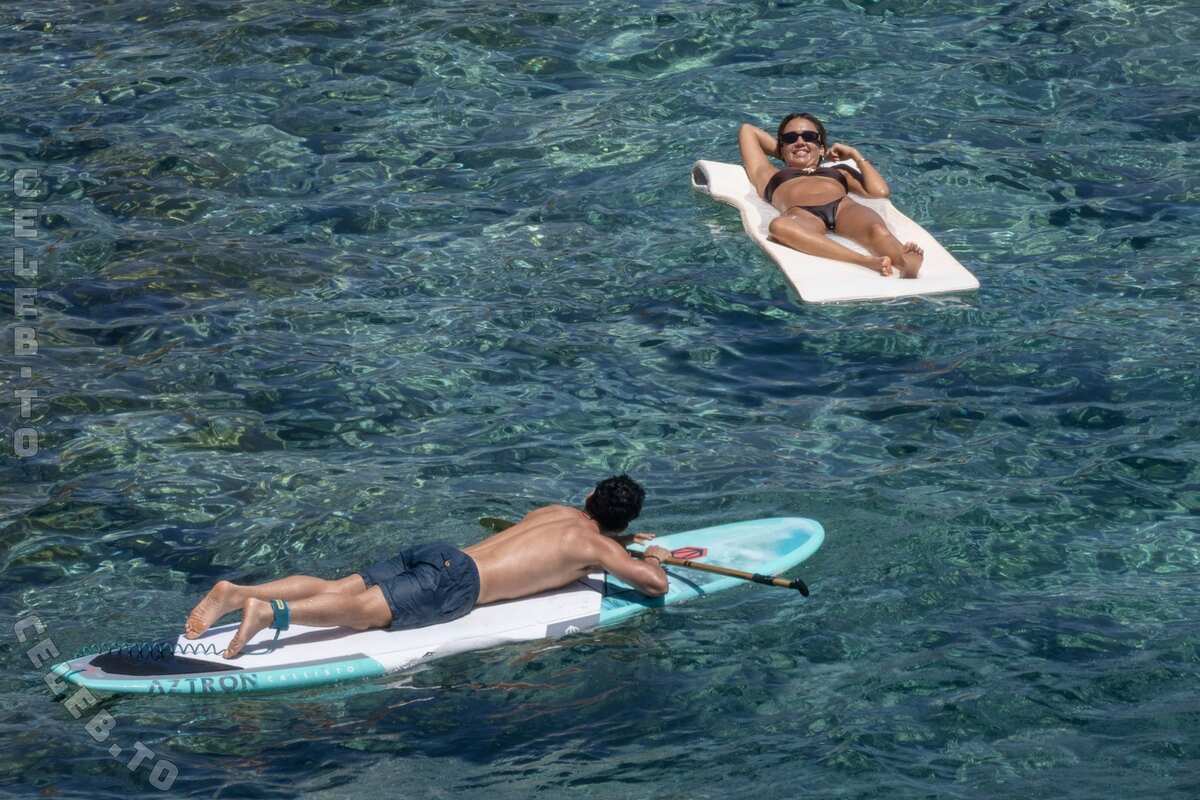 Jessica Alba nude photo 10
