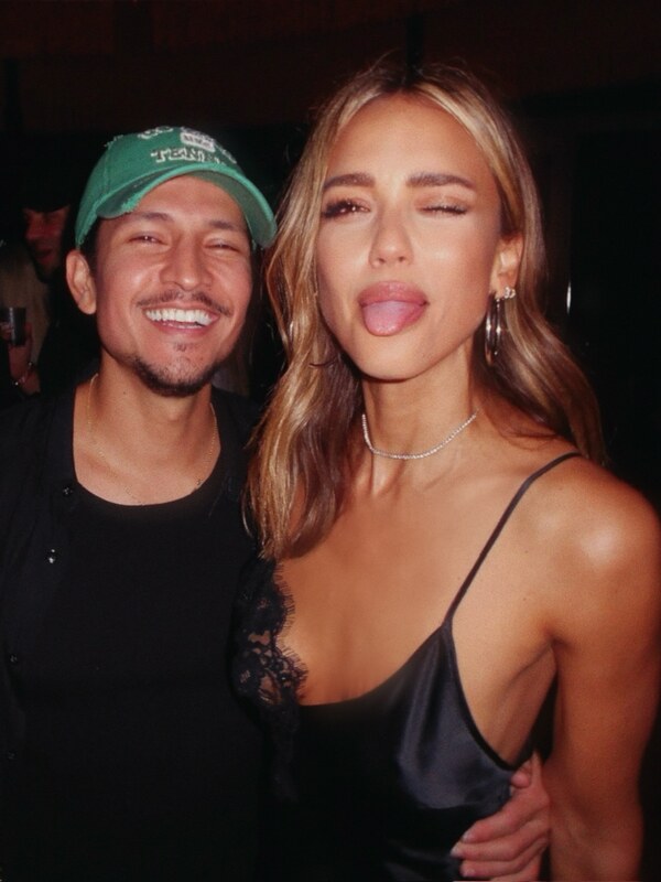 Jessica Alba nude photo 7