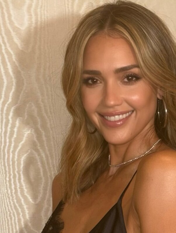 Jessica Alba nude photo 2