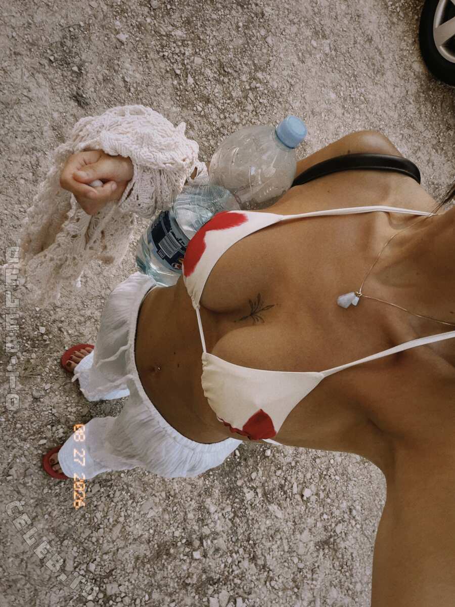 Jessica Huber nude photo 7