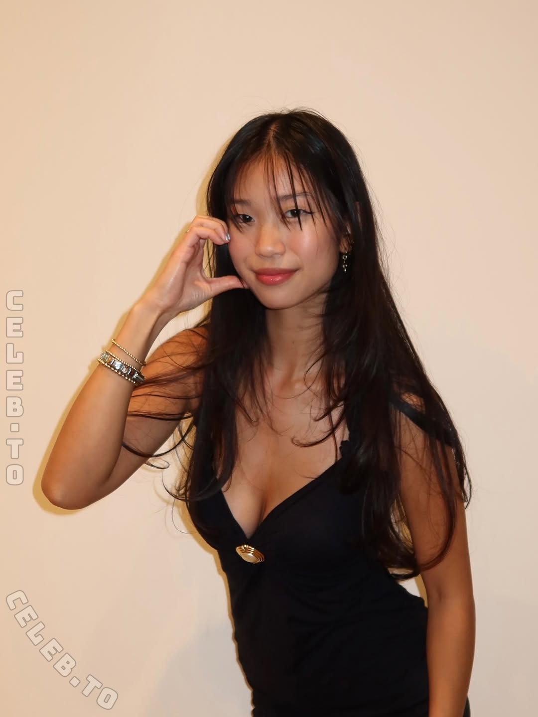 Jessica Oskam nude photo 5