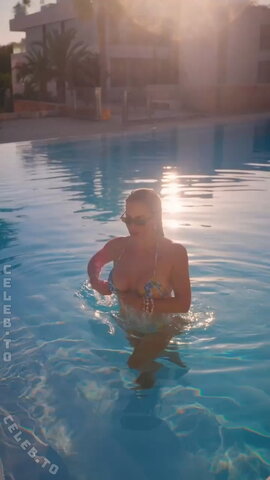 Jessica Paszka nude photo 144
