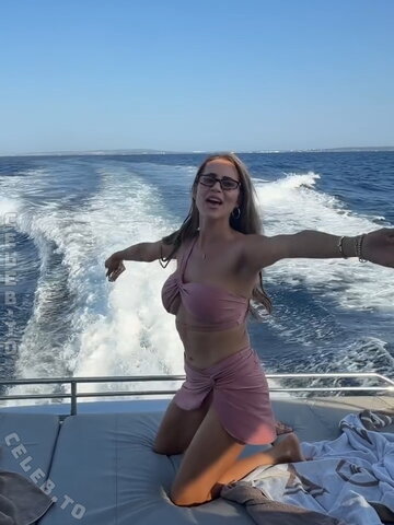 Jessica Paszka nude photo 73