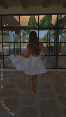 Jessica Paszka nude photo 42