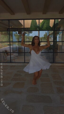 Jessica Paszka photo 2