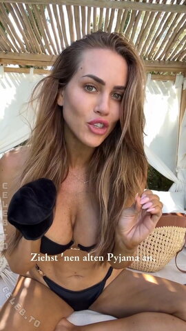 Jessica Paszka nude photo 38