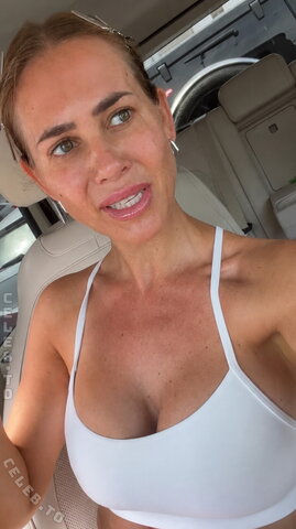 Jessica Paszka nude photo 30
