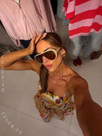 Jessica Paszka photo 2