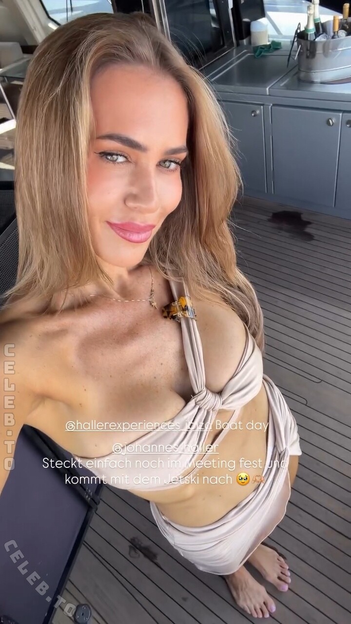 Jessica Paszka nude photo 3