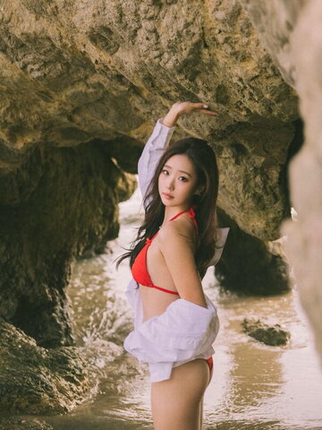 Jessica nude photo 9