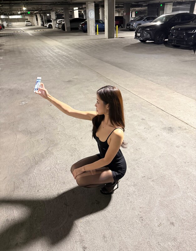 Jessica nude photo 1