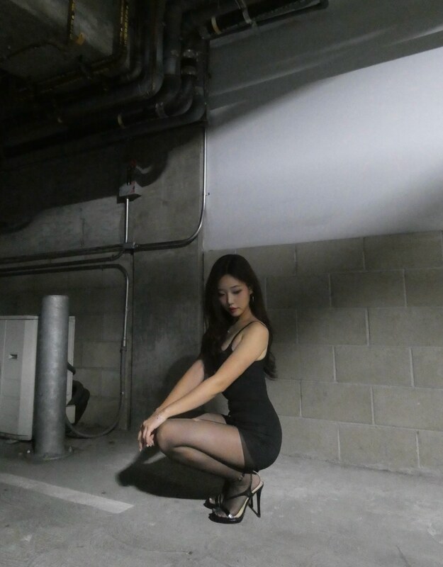 Jessica nude photo 2
