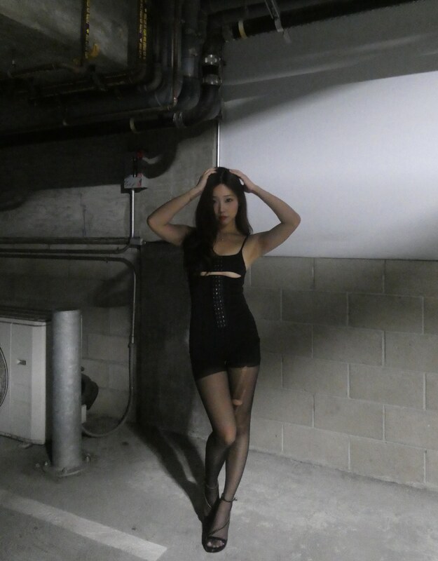 Jessica nude photo 5