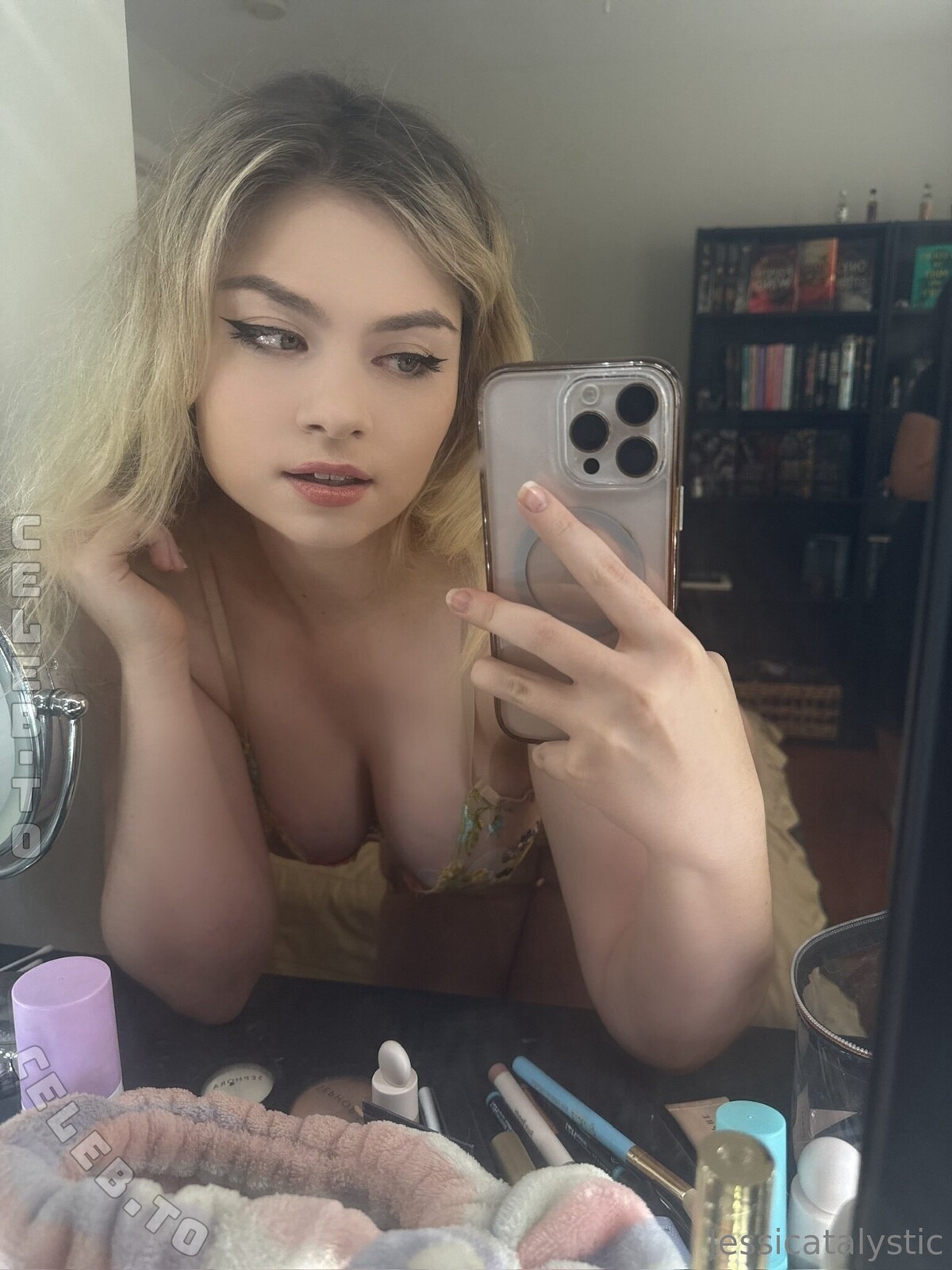 Jessicatalystic nude photo 2
