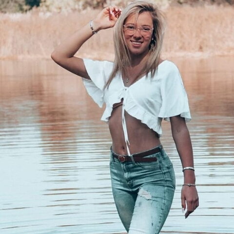 Jetane Mostert nude photo 13