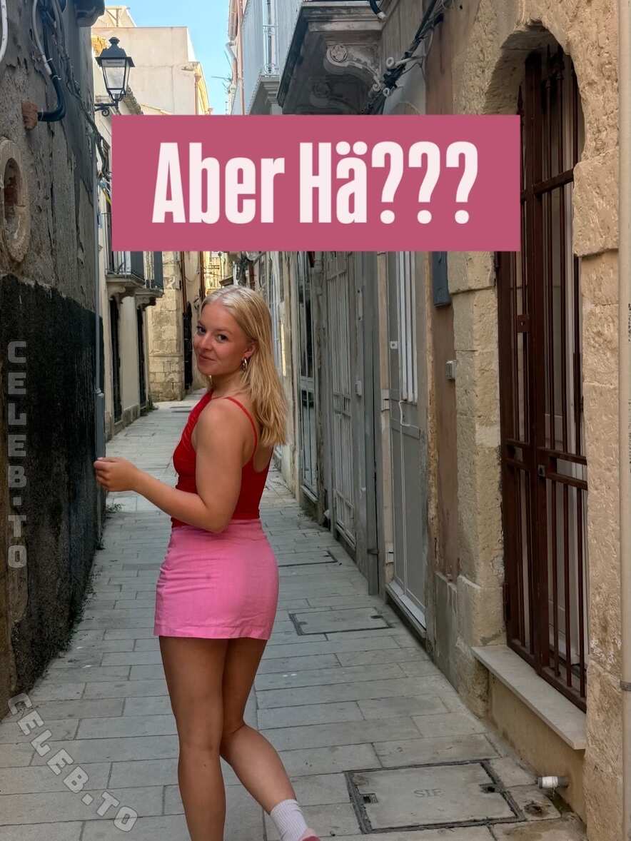 Jette Nietzard nude photo 2