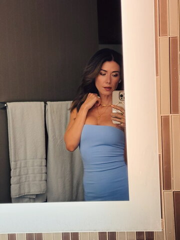 Jewel Staite Hot (2 photos)