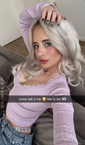 Jezelle Catherine – Snapchat Story