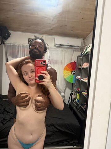 J.GetLit nude photo 1