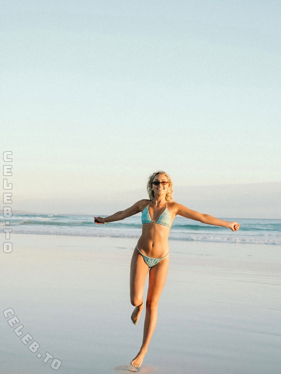 Jiba Hughes nude photo 6