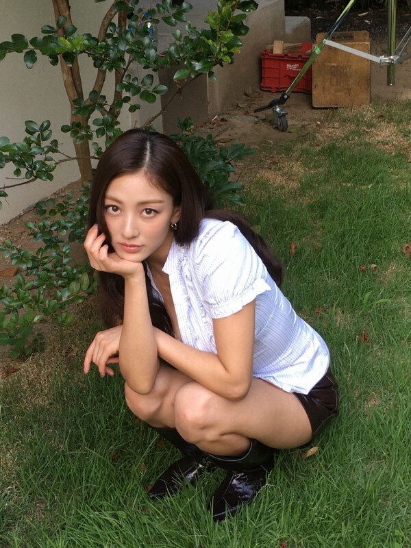 Jihyo nude photo 1