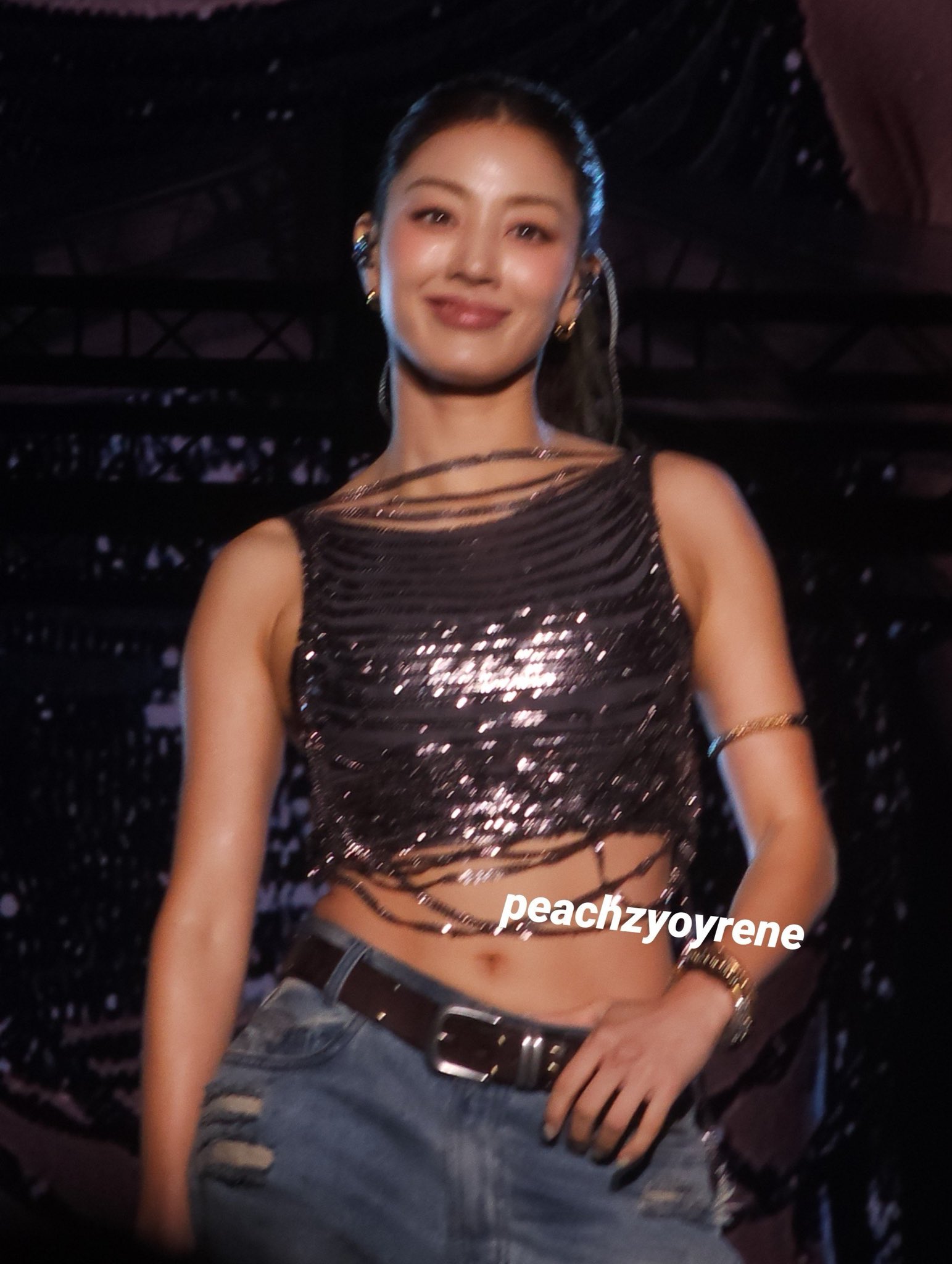 Jihyo nude photo 4