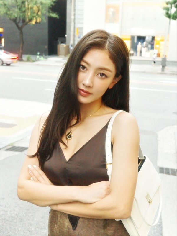 Jihyo nude photo 6