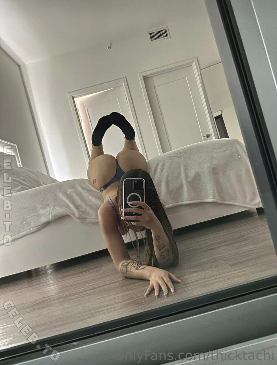 Jilikat nude photo 4
