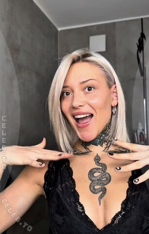 Jill Lange nude photo 8