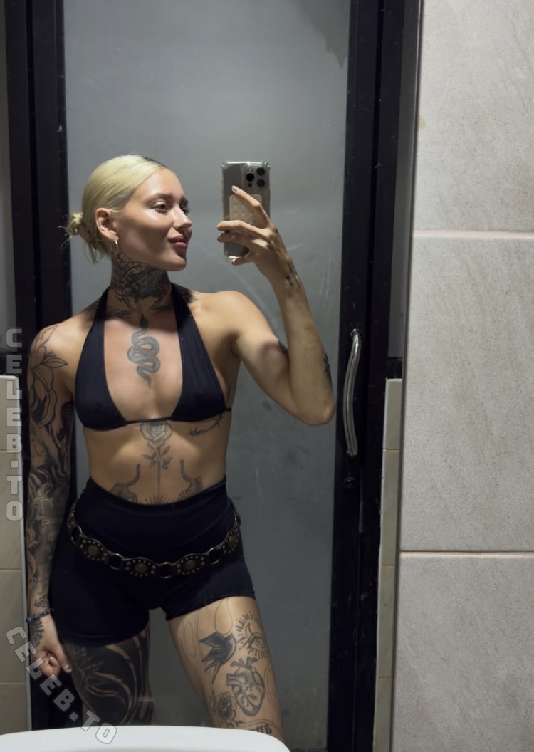 Jill Lange nude photo 4