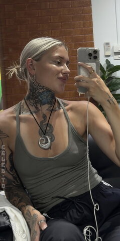 Jill Lange nude photo 1