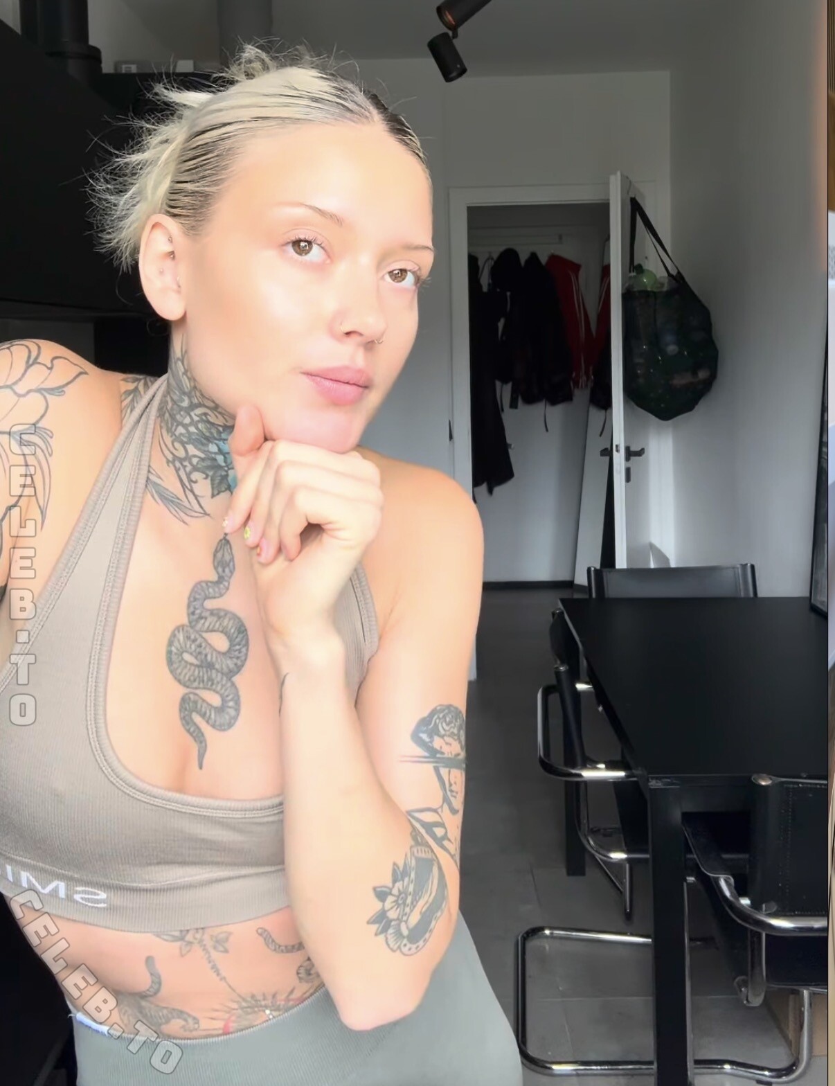 Jill Lange nude photo 2