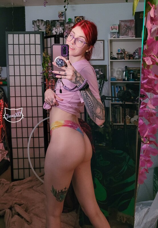 Jinxy nude photo 4