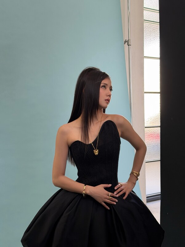 Jisoo nude photo 6
