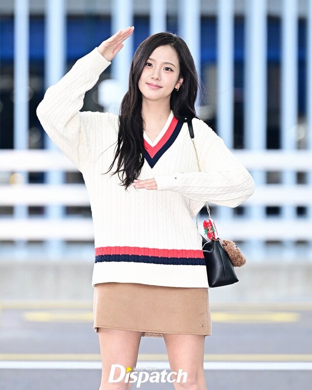 Jisoo nude photo 1