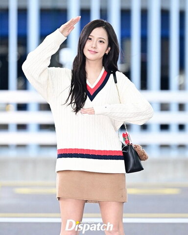 Jisoo Hot (26 photos)